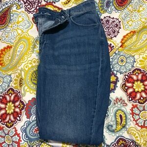 Old Navy Women's Straight Leg Jeans in Blue